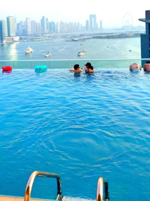 Amazing Apartment With Infinity Pool Dubai Eksteriør bilde