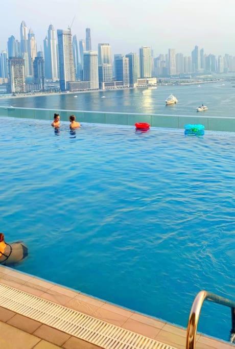 Amazing Apartment With Infinity Pool Dubai Eksteriør bilde
